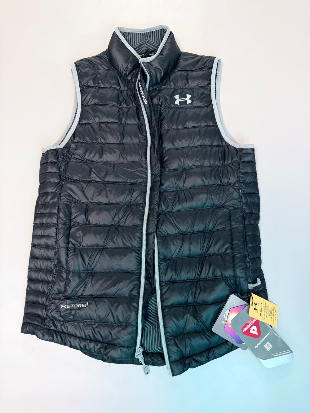 NWT Under Armour Black puffer Vest